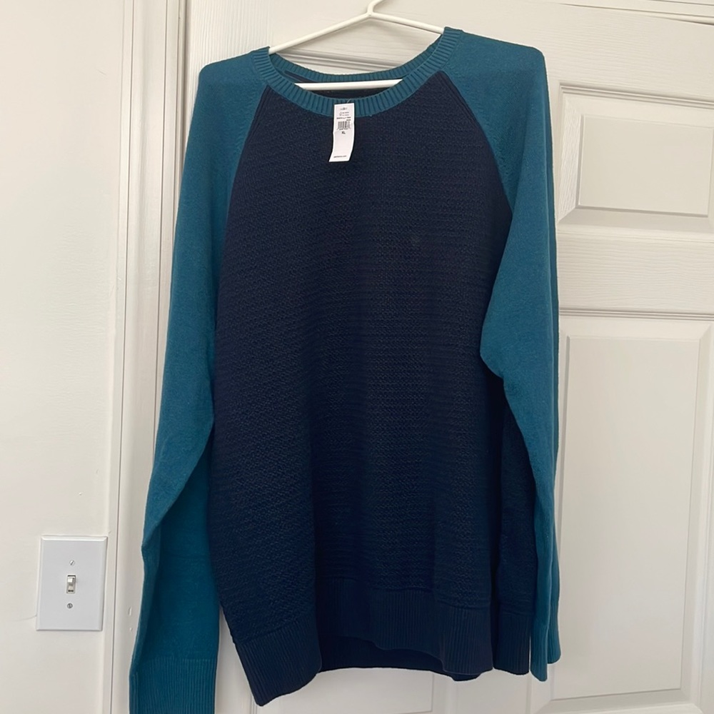 Gap factory men’s sweater - brand new XL